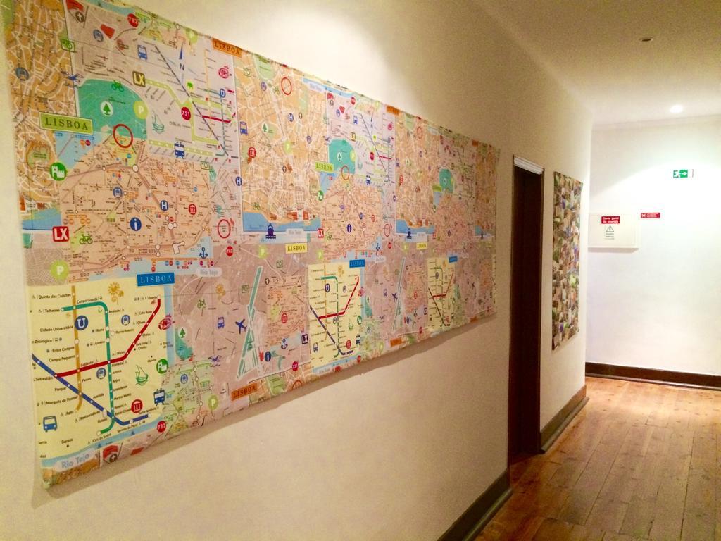 The Swallow Hostel Lisboa Extérieur photo